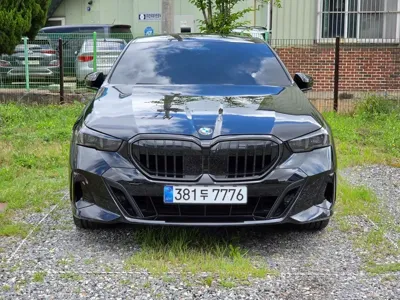 BMW 5-Series 2026, 10000 км, за 81396.07 USD