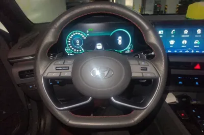 Hyundai Sonata 2020, 24600 км, за 12638 USD - фото 7