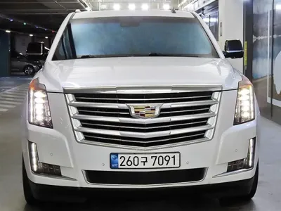 Cadillac Escalade 2016, 180005 км, за 17133.56 USD