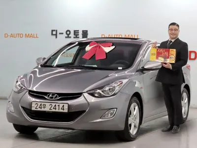 Hyundai Avante · 2012 год