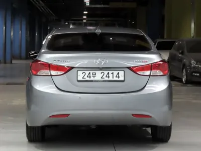 Hyundai Avante 2012, 105803 км, за 2231.85 USD