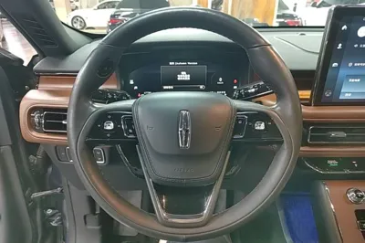 Lincoln Aviator 2021, 67800 км, за 40216 USD - фото 13