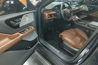 Lincoln Aviator 2021, 67800 км, за 40216 USD - фото 18