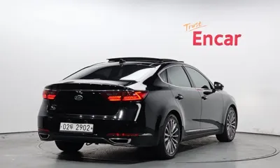 Kia K7 2019, 114445 км, за 10132.44 USD