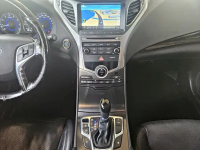 Hyundai Grandeur 2015, 221236 км, за 2410.42 USD - фото 11