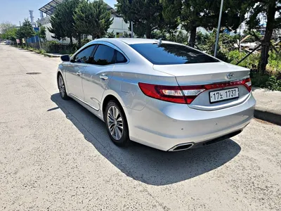 Hyundai Grandeur 2015, 221236 км, за 2410.42 USD - фото 16