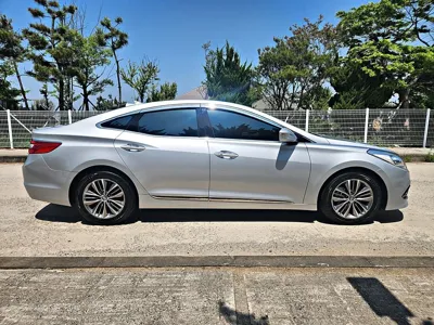 Hyundai Grandeur 2015, 221236 км, за 2410.42 USD - фото 17