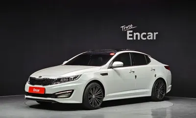 Kia K5 · 2013 год