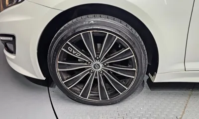 Kia K5 2013, 188716 км, за 2642.38 USD