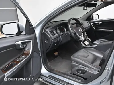 Volvo V60 2018, 232706 км, за 4294.68 USD - фото 11