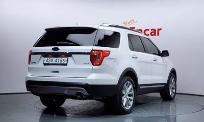 Ford Explorer 2017, 77152 км, за 10174.61 USD