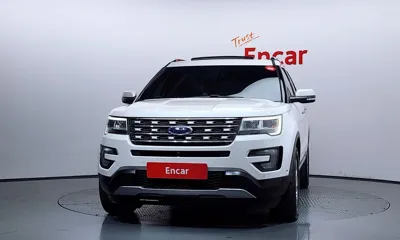 Ford Explorer 2017, 77152 км, за 10174.61 USD