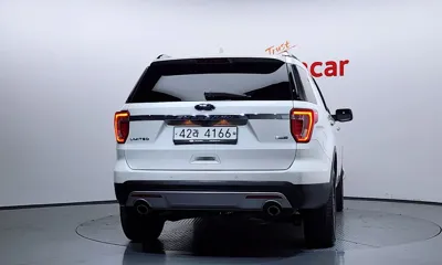 Ford Explorer 2017, 77152 км, за 10174.61 USD