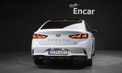 Hyundai Sonata 2018, 51649 км, за 8790.78 USD