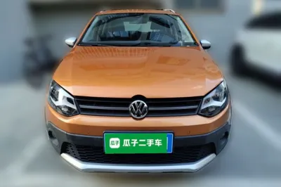 Volkswagen Polo 2016, 40100 км, за 7683 USD