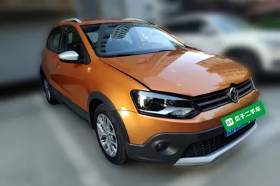 Volkswagen Polo 2016, 40100 км, за 7683 USD