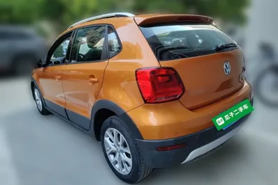 Volkswagen Polo 2016, 40100 км, за 7683 USD
