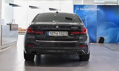 BMW 5-Series 2021, 96415 км, за 22801.31 USD