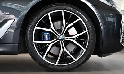 BMW 5-Series 2021, 96415 км, за 22801.31 USD