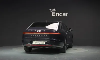 Hyundai Grandeur 2023, 23652 км, за 21793.36 USD
