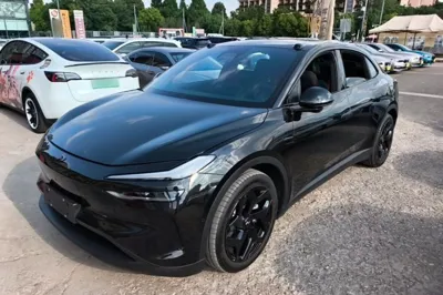 ONVO L60 · 2025 год