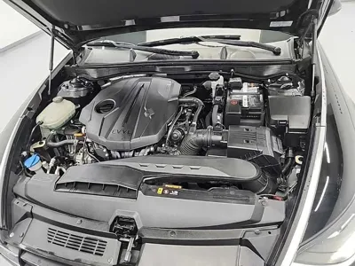 Hyundai Sonata 2020, 126000 км, за 8467.9 USD