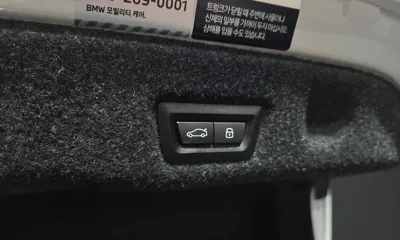 BMW 5-Series 2025, 7065 км, за 44202.17 USD - фото 20