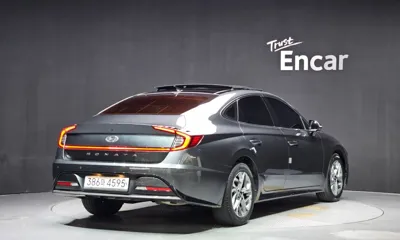 Hyundai Sonata 2020, 73773 км, за 10423.46 USD