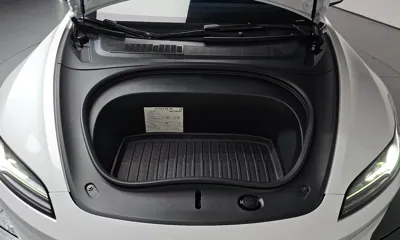 Tesla Model 3 2024, 17611 км, за 33381.83 USD - фото 6