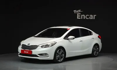 Kia K3 · 2013 год