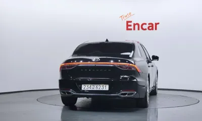 Hyundai Grandeur 2023, 60766 км, за 17255.97 USD