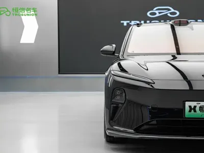 Nio ET5T 2023, 71000 км, за 23954.8 USD - фото 8