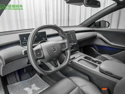 Nio ET5T 2023, 71000 км, за 23954.8 USD - фото 12