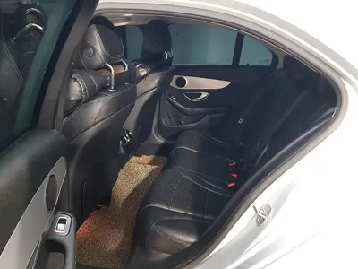 Mercedes-Benz C-Class 2018, 190906 км, за 8462.55 USD - фото 9