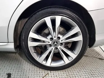 Mercedes-Benz C-Class 2018, 190906 км, за 8462.55 USD - фото 20