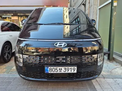 Hyundai Staria · 2025 год