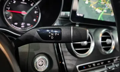 Mercedes-Benz C-Class 2019, 87318 км, за 16195.15 USD - фото 9