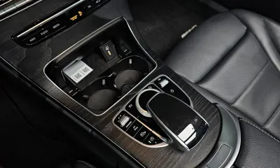 Mercedes-Benz C-Class 2019, 87318 км, за 16195.15 USD - фото 18