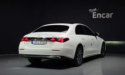 Mercedes-Benz E-Class 2024, 23722 км, за 43489.55 USD