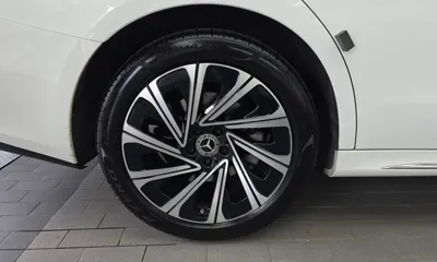 Mercedes-Benz E-Class 2024, 23722 км, за 43489.55 USD