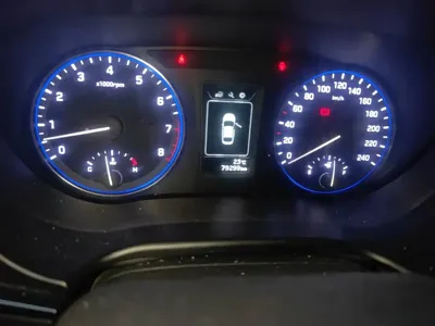 Hyundai Mistra 2014, 79300 км, за 3457.85 USD