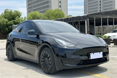 Tesla Model Y 2023, 42000 км, за 30461 USD