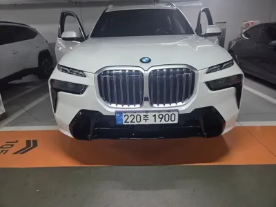 BMW X7 · 2024 год