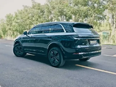 Li Auto Li L7 2024, 25000 км, за 31753.21 USD