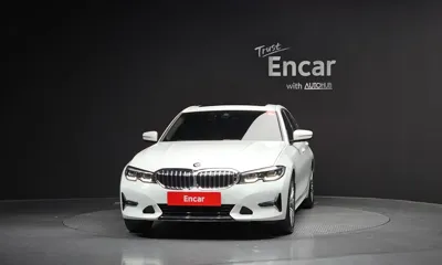 BMW 3-Series 2022, 62455 км, за 18942.39 USD