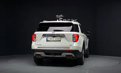 Ford Explorer 2021, 87940 км, за 21498.38 USD