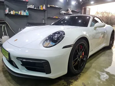 Porsche 911 2023, 12000 км, за 650061.52 USD