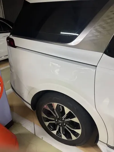 Kia Canival 2023, 60874 км, за 14060.65 USD