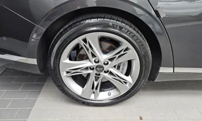 Genesis G90 2023, 76950 км, за 46188.95 USD
