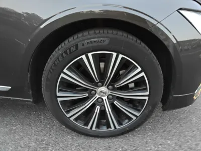 Volvo S90 2021, 67600 км, за 21049 USD - фото 5
